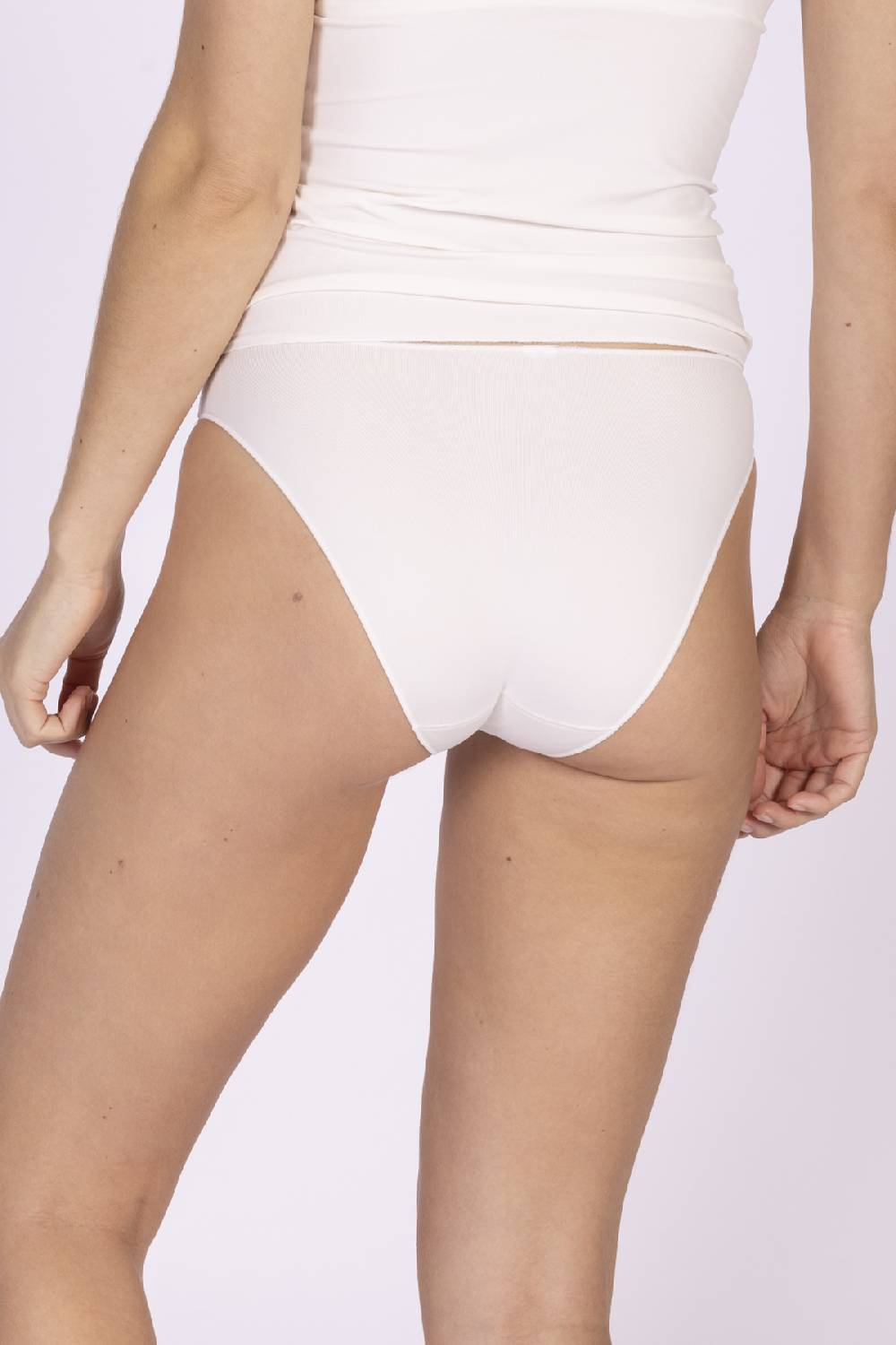 Nina Von C. Jazzpant, SECRET