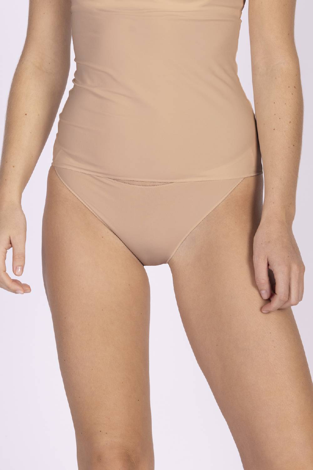 Nina Von C. Jazzpant, SECRET