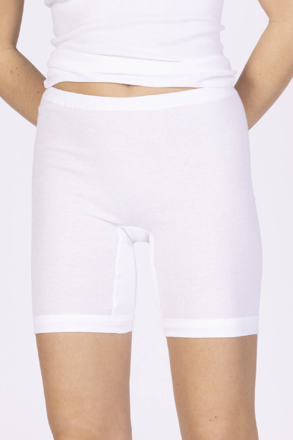 Nina Von C. Langbeinschlüpfer, DAILY