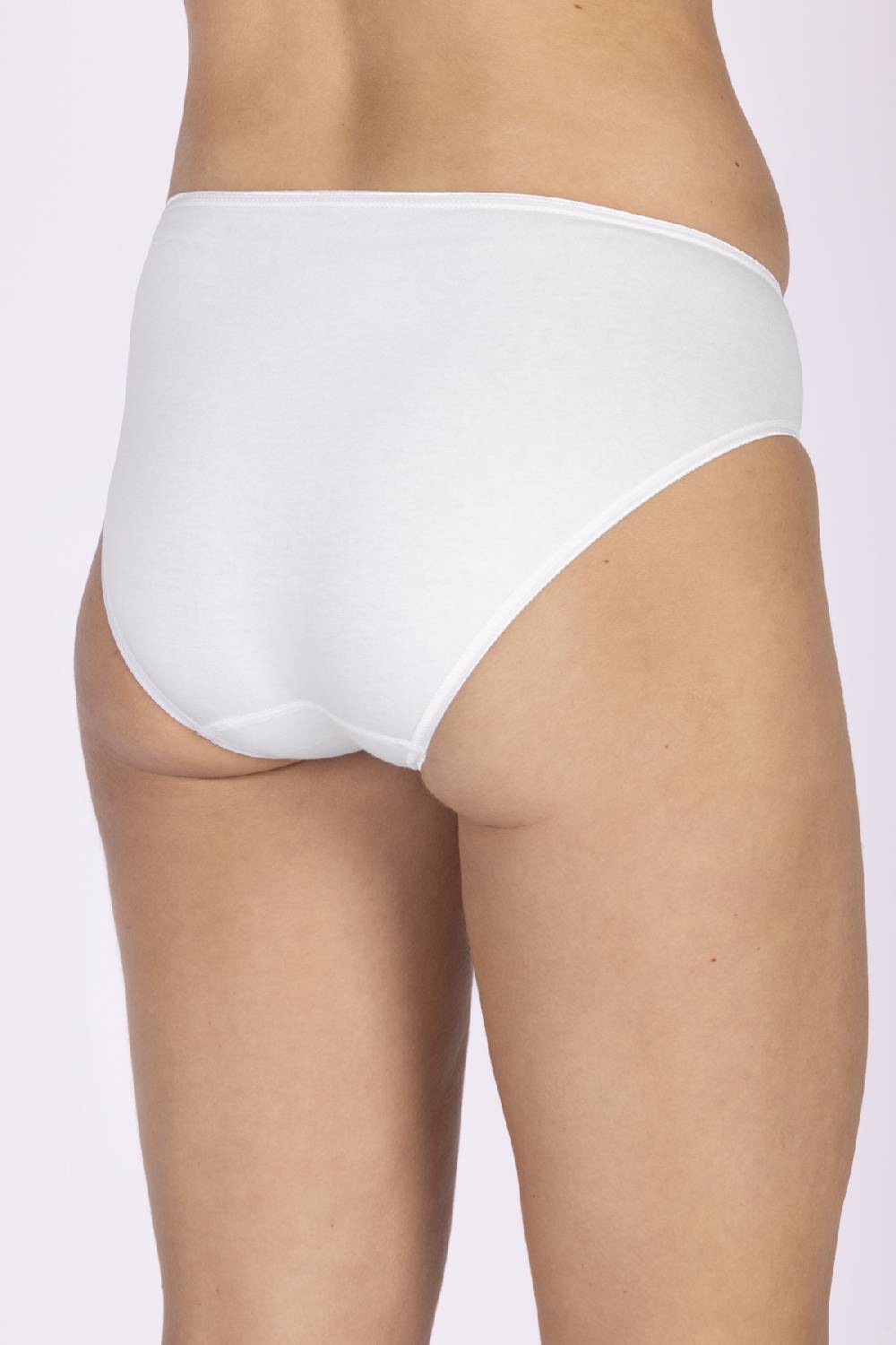 Nina Von C. Minislip