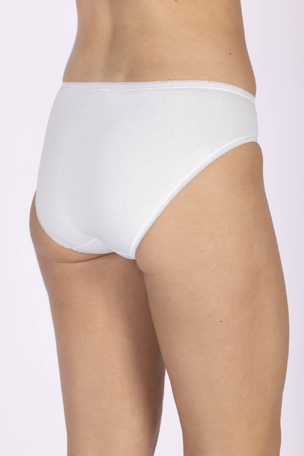 Nina Von C. Minislip