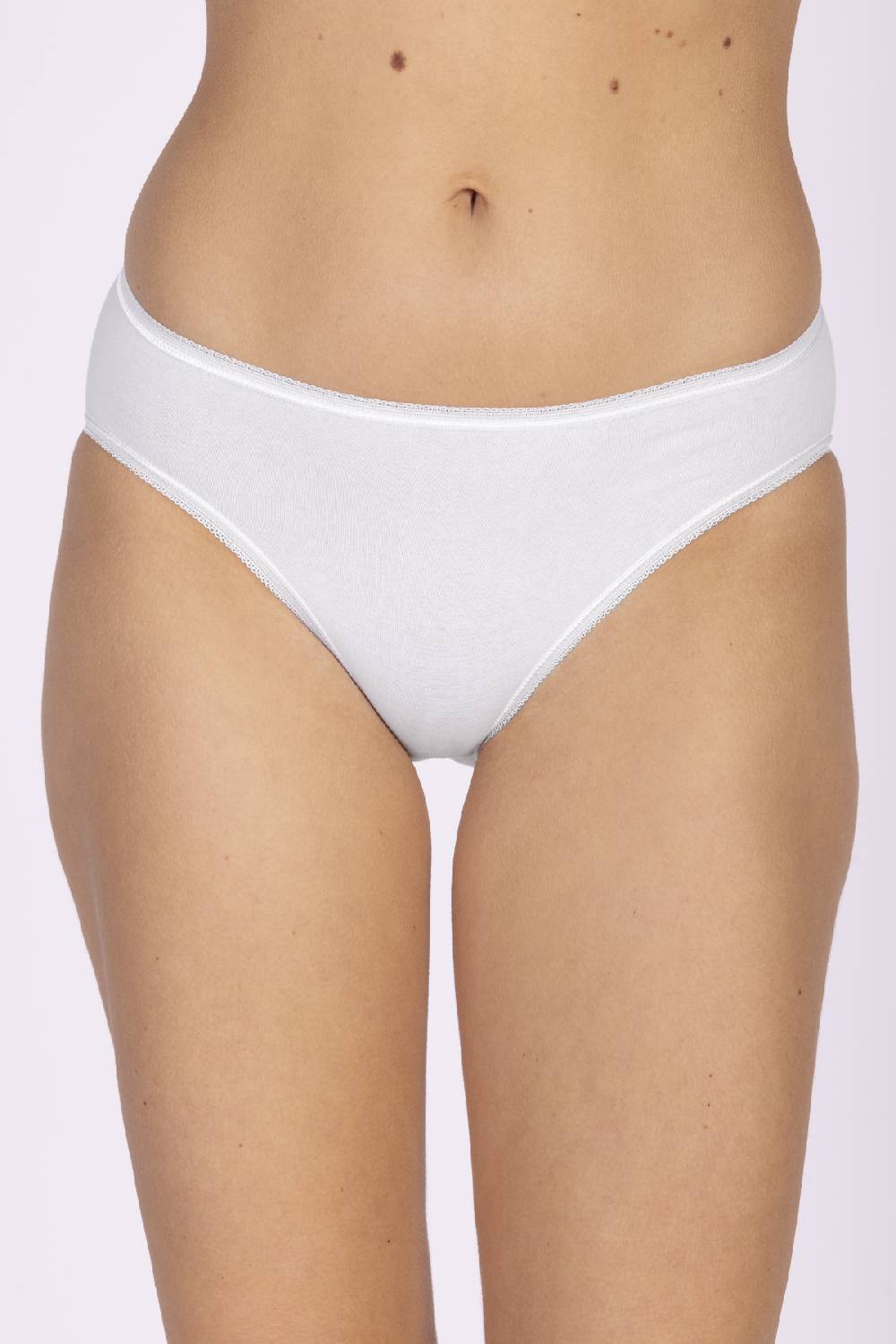 Nina Von C. Minislip