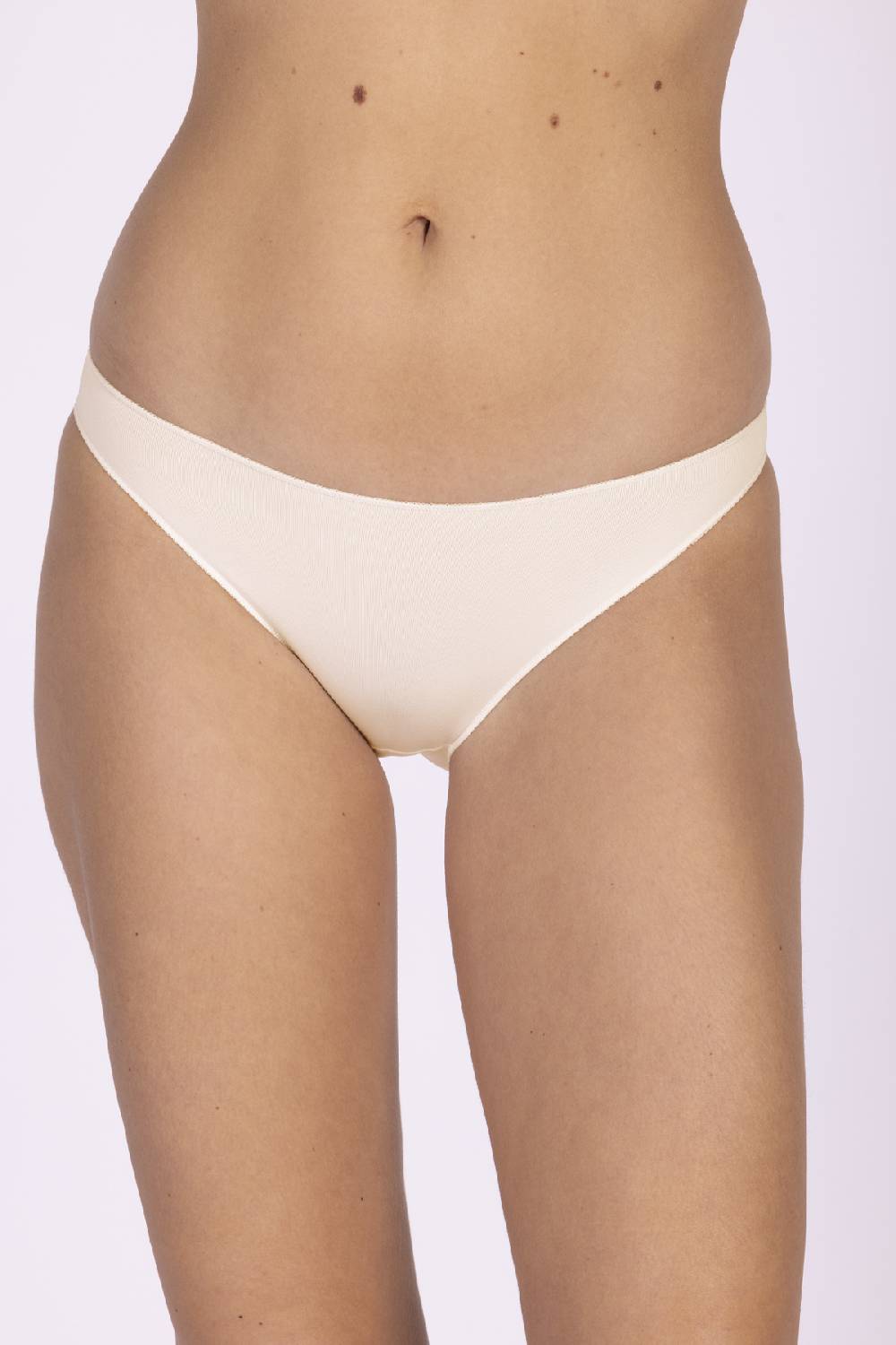 Nina Von C. Minislip, SECRET