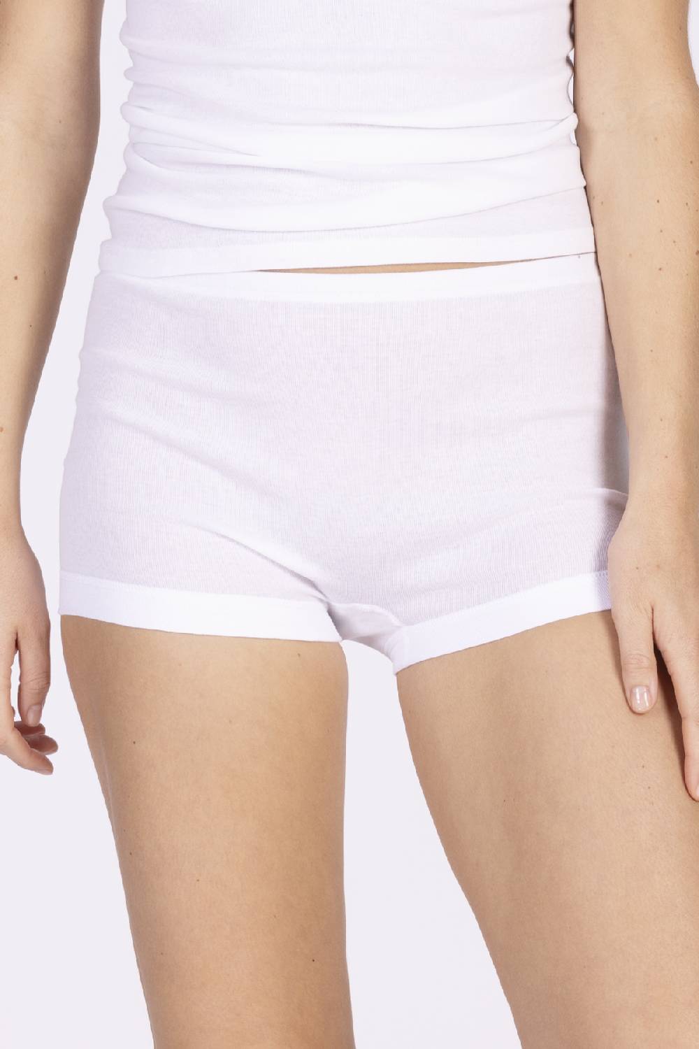 Nina Von C. Shorts, DAILY