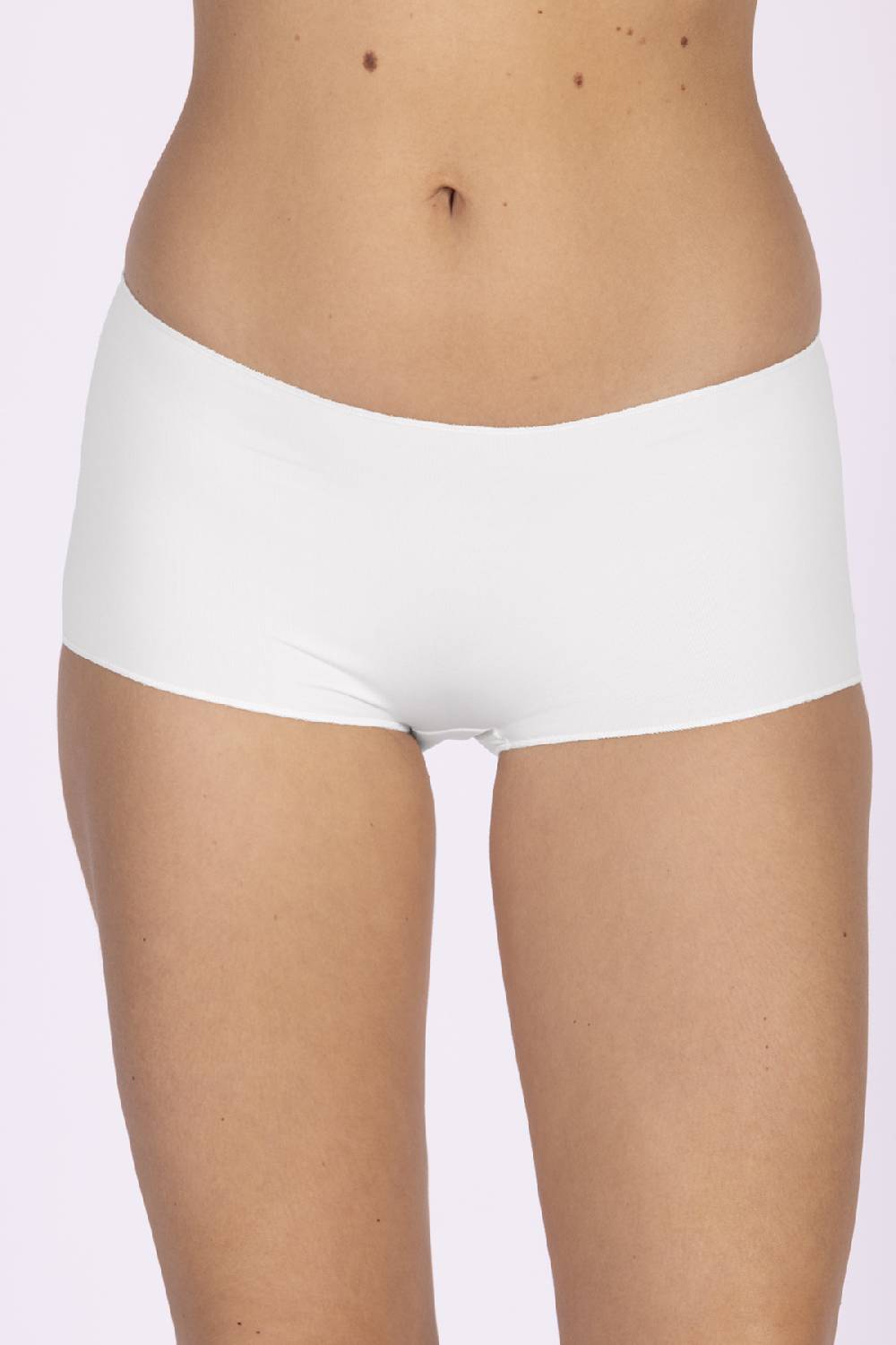 Nina Von C. Shorts, SECRET