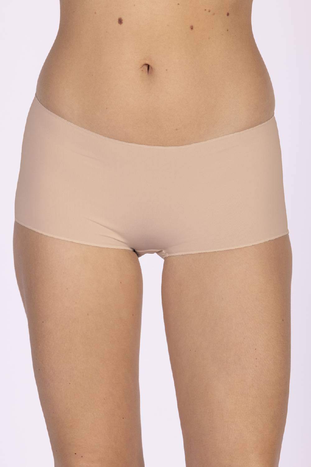 Nina Von C. Shorts, SECRET