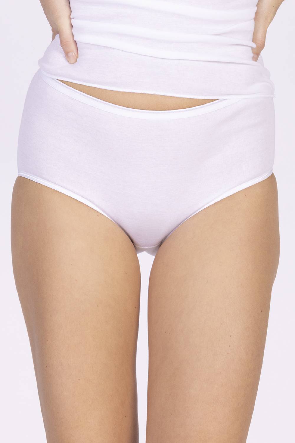 Nina Von C. Taillenslip, FINE COTTON