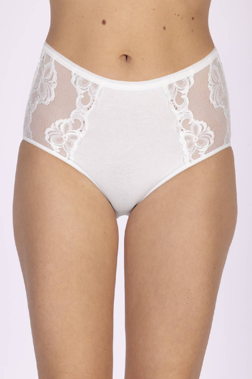 Nina Von C. Taillenslip