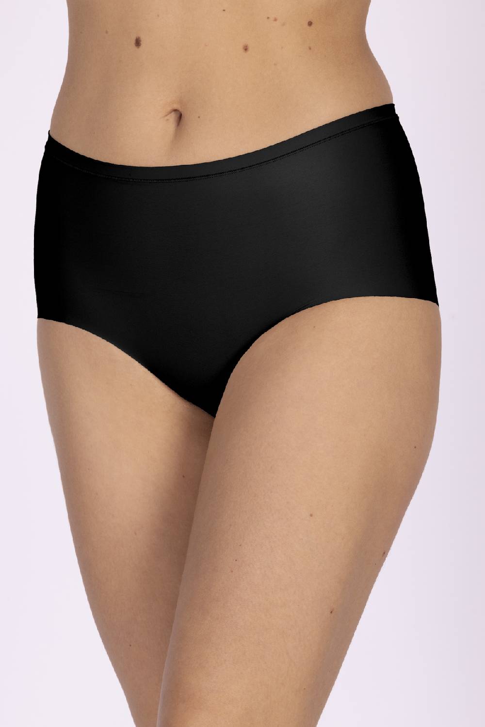 Nina Von C. Taillenslip, SECRET SOFT