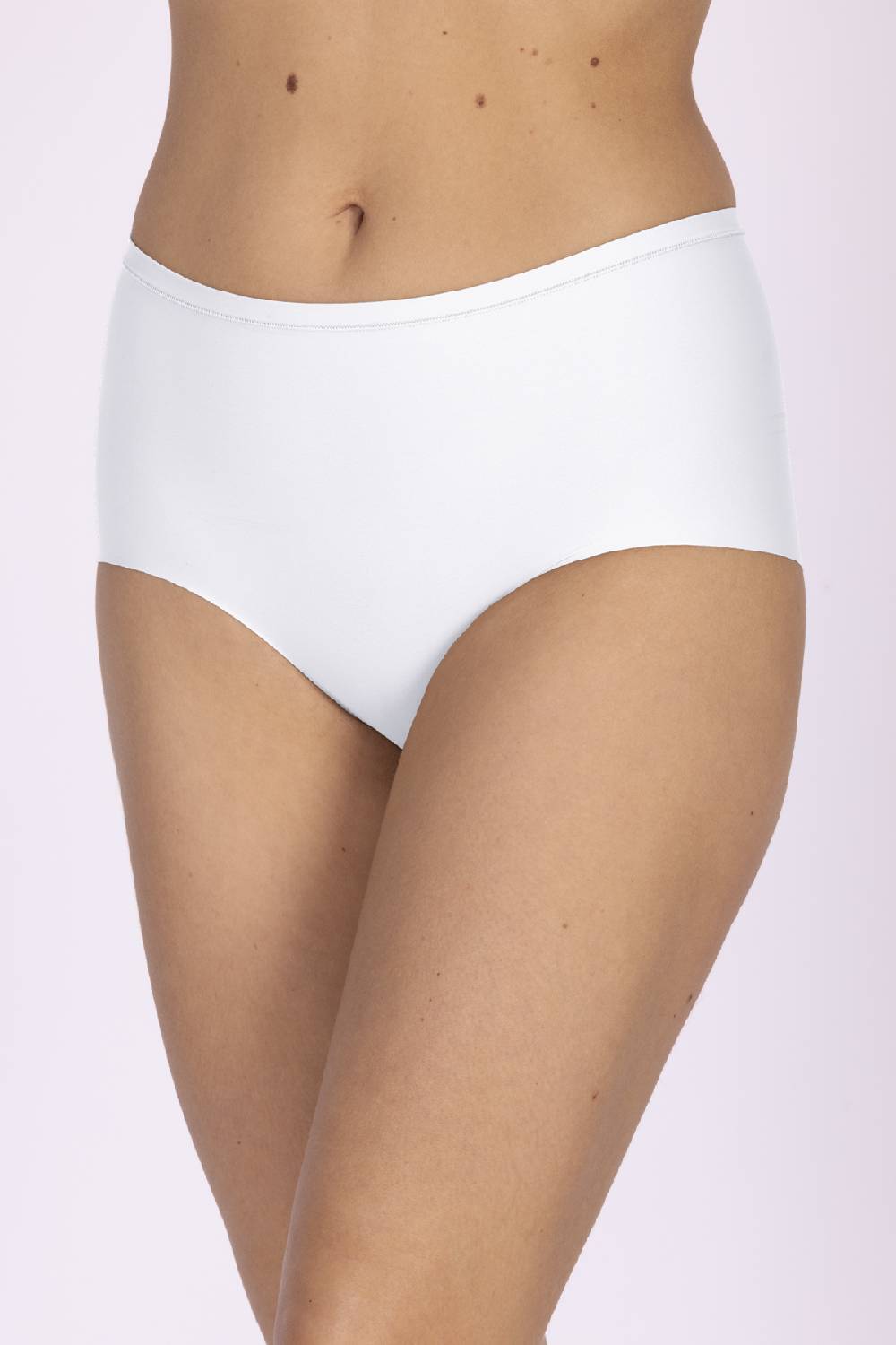 Nina Von C. Taillenslip, SECRET SOFT