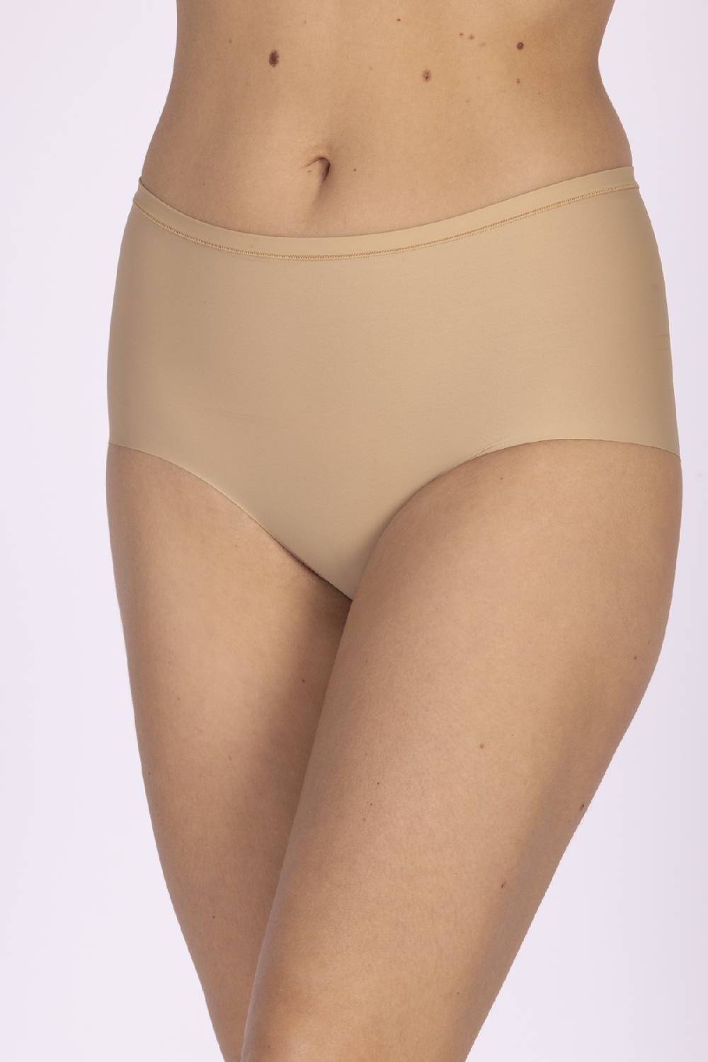 Nina Von C. Taillenslip, SECRET SOFT