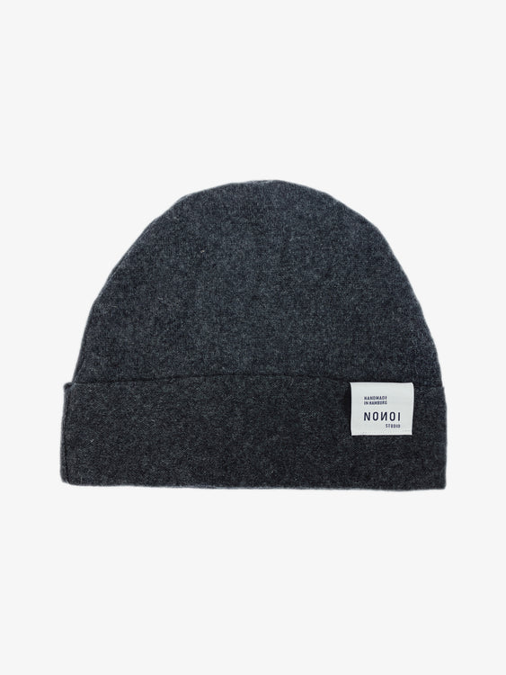 Nonoi Studio DUNKELGRAUE MÜTZE "MIDY" AUS KASCHMIR // UNISEX