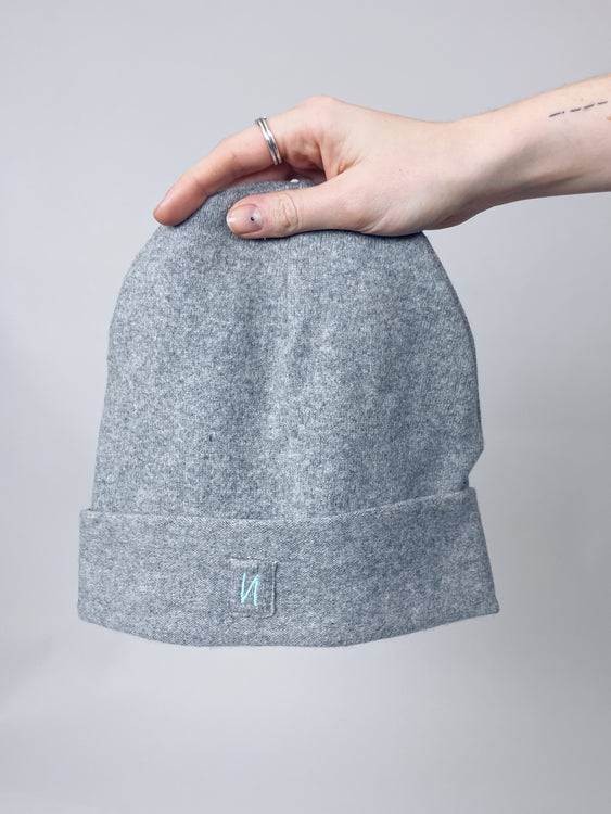 Nonoi Studio GRAUE MÜTZE "AUCKLAND" AUS KASCHMIR // UNISEX