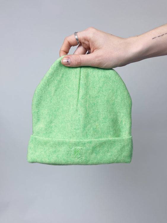 Nonoi Studio MÜTZE HELLGRÜN "BANGKOK" AUS KASCHMIR // UNISEX