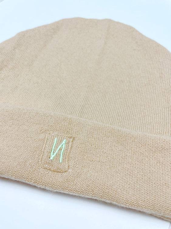 Nonoi Studio BEIGE MÜTZE "MONACO" AUS WOLLE // UNISEX