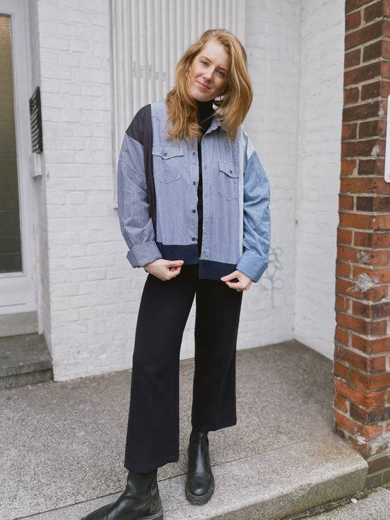 Nonoi Studio Blouson // Dunkelblau // Onesize