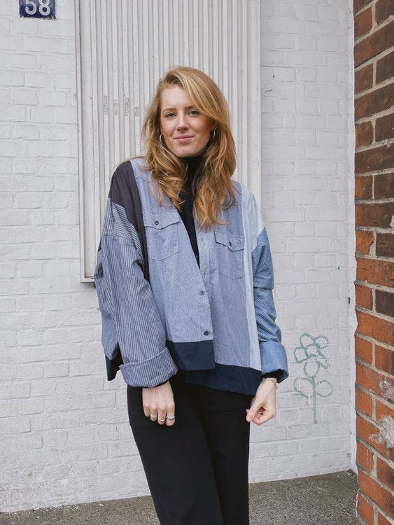 Nonoi Studio Blouson // Dunkelblau // Onesize