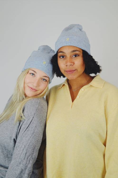 Nonoi Studio HELLBLAUE MÜTZE " GERA" AUS WOLLE