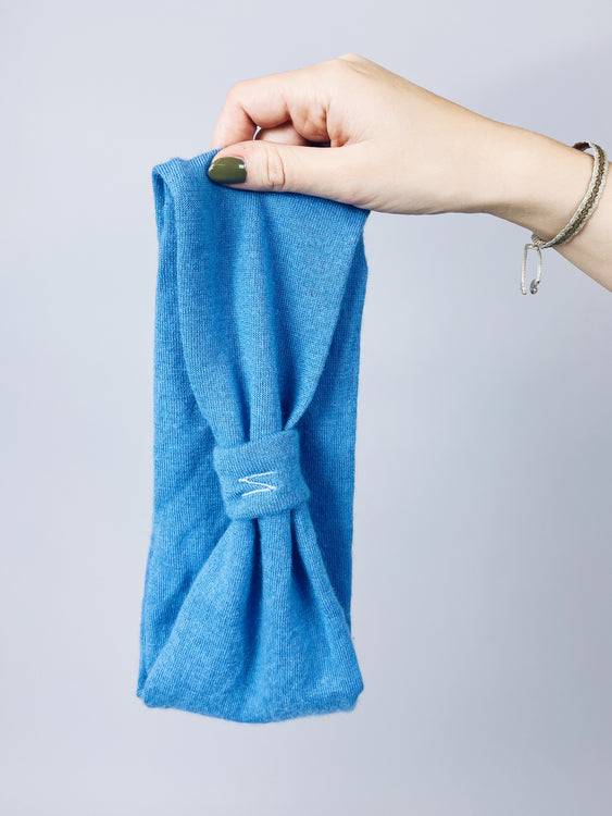 Nonoi Studio HELLBLAUES STIRNBAND "BLUE" // WOLLE