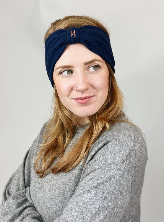 Nonoi Studio STIRNBAND "HUIBI" DUNKELBLAU // WOLLE