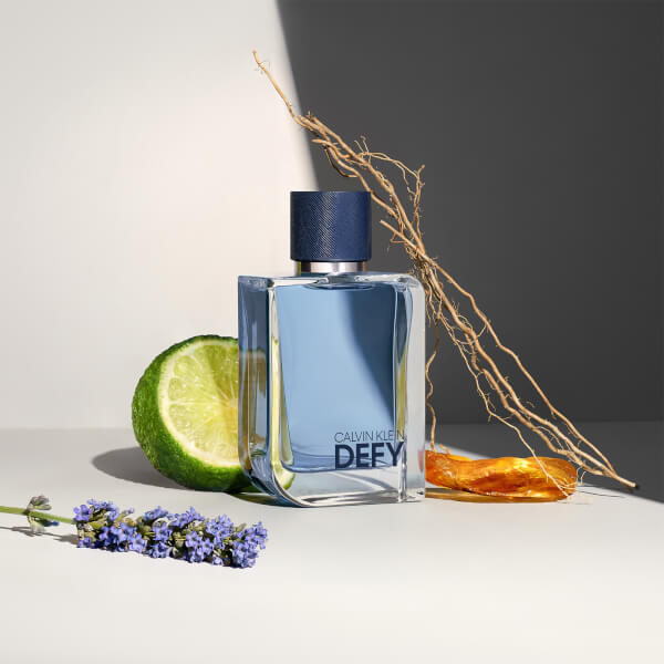 Calvin Klein DEFY Eau De Toilette Für Ihn 50ml