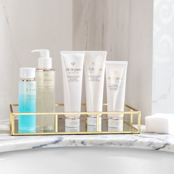 Clé De Peau Beauté Skin-Refining Clay Scrub - 90ml