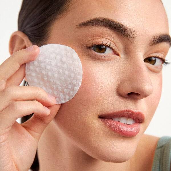 First Aid Beauty Facial Radiance Pads With Glycolic And Lactic Acids Travel Size