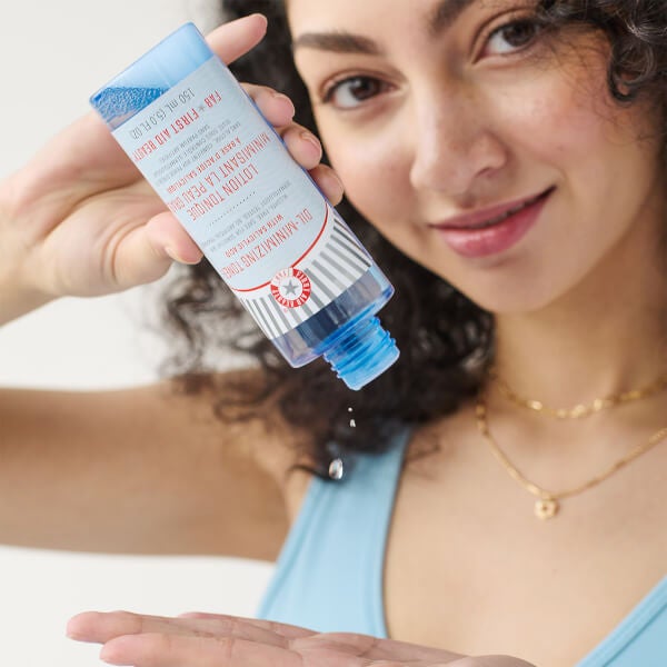 First Aid Beauty Oil-Minimizing Toner Mit Salicylsäure 150ml
