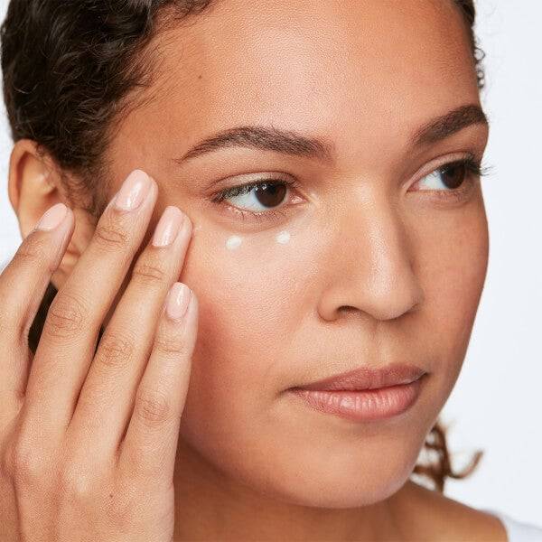 First Aid Beauty Skin Lab Retinol Eye Cream With Triple Hyaluronic Acid 15ml