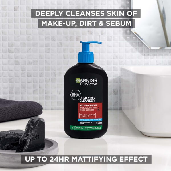Garnier Pure Active BHA, Salicylic Acid And Charcoal Daily Face Cleanser 250ml