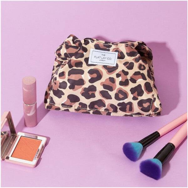The Flat Lay Co. Drawstring Bag - Leopard Print