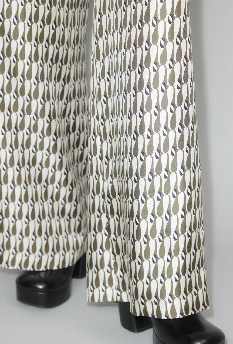 Odeeh Abstract Penguins Hose, Brown Olive