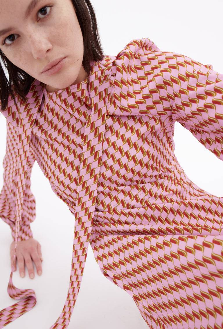 Odeeh Diagonal Waves Kleid, Candy