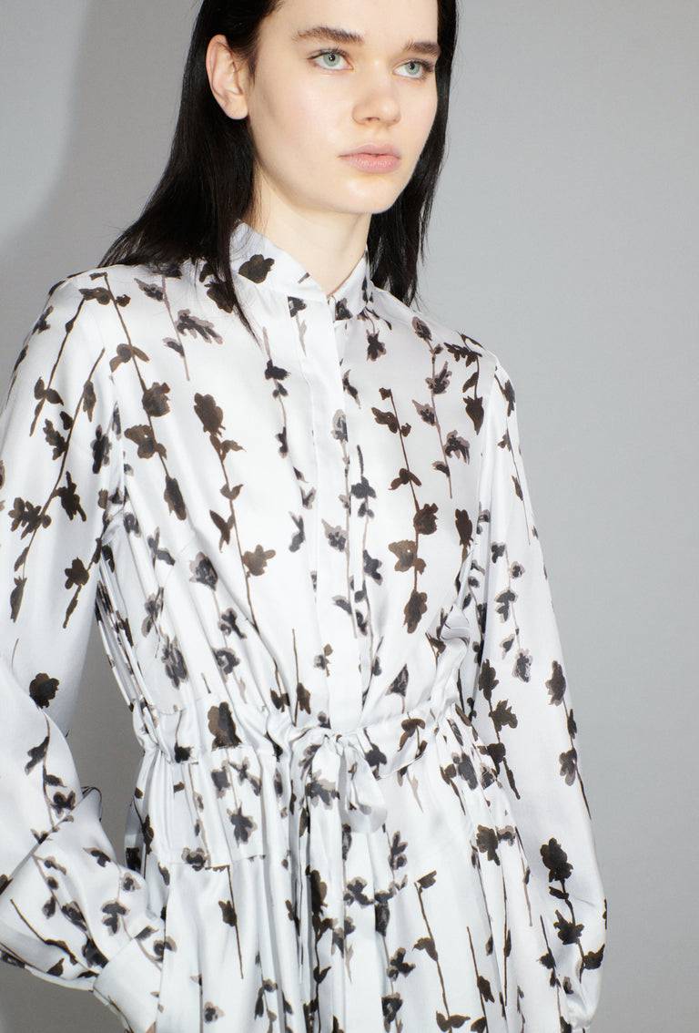 Odeeh Flower Items On Twill Kleid, Diamond