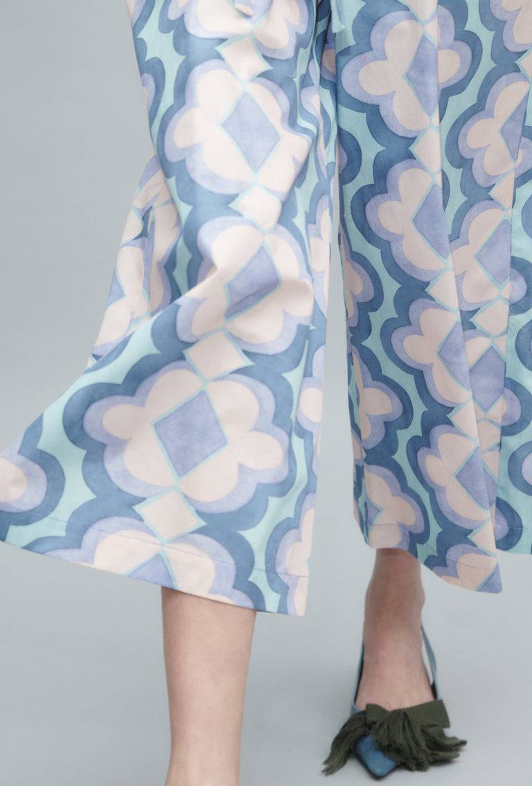 Odeeh Giant Arabesque Hose, Periwinkle Blue