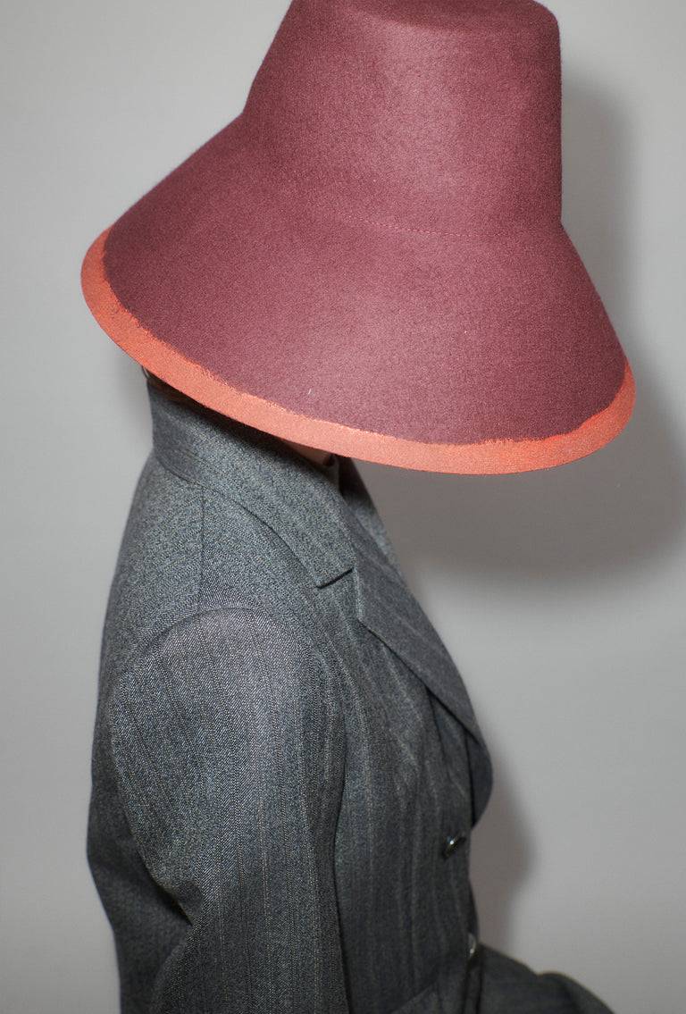 Odeeh Hat, English Red