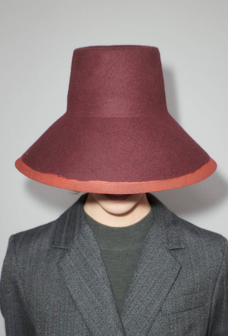 Odeeh Hat, English Red