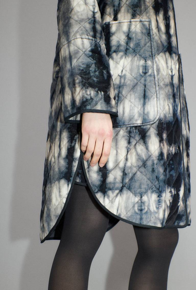 Odeeh Quilted Tie-Dye Mantel, Ink