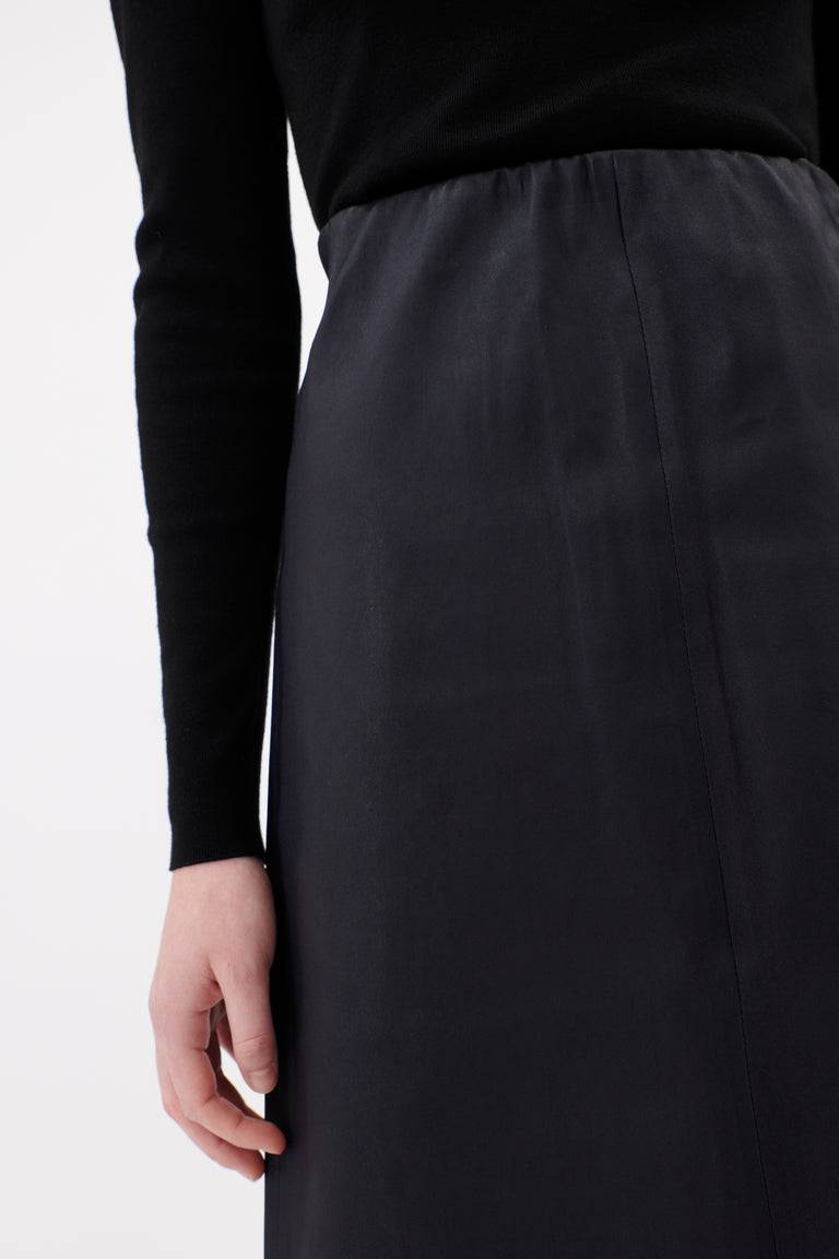 Odeeh Stretch Lamb Nappa Rock, Blackblue