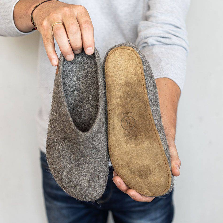 Original Haferl Filz Hausschuhe | Steinschaf Grau