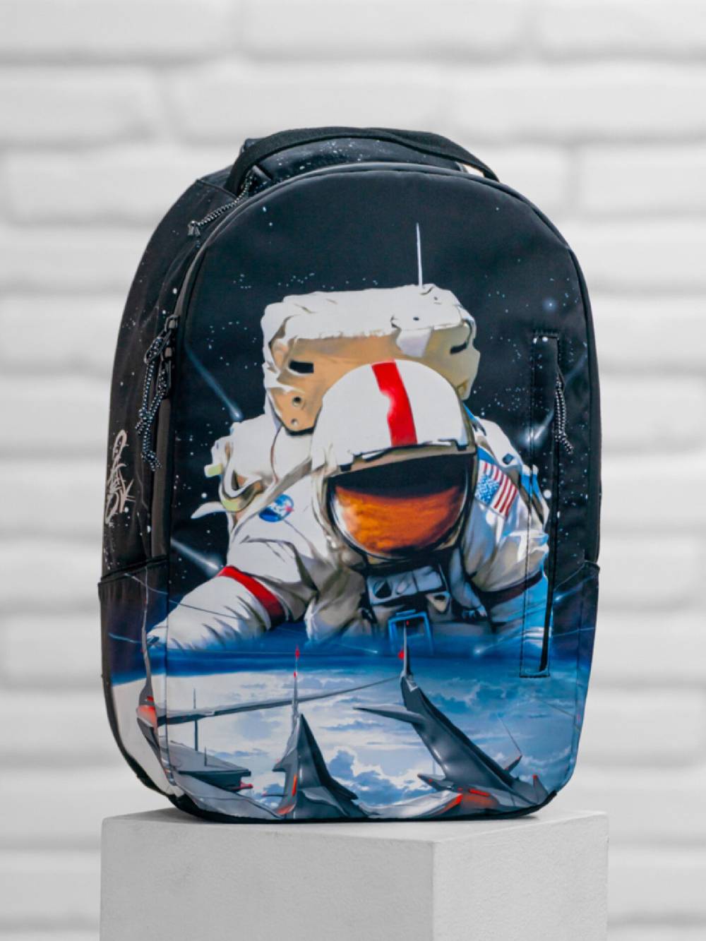 BAAGL EARTh - Cosmonaut By Caer8th Rucksack