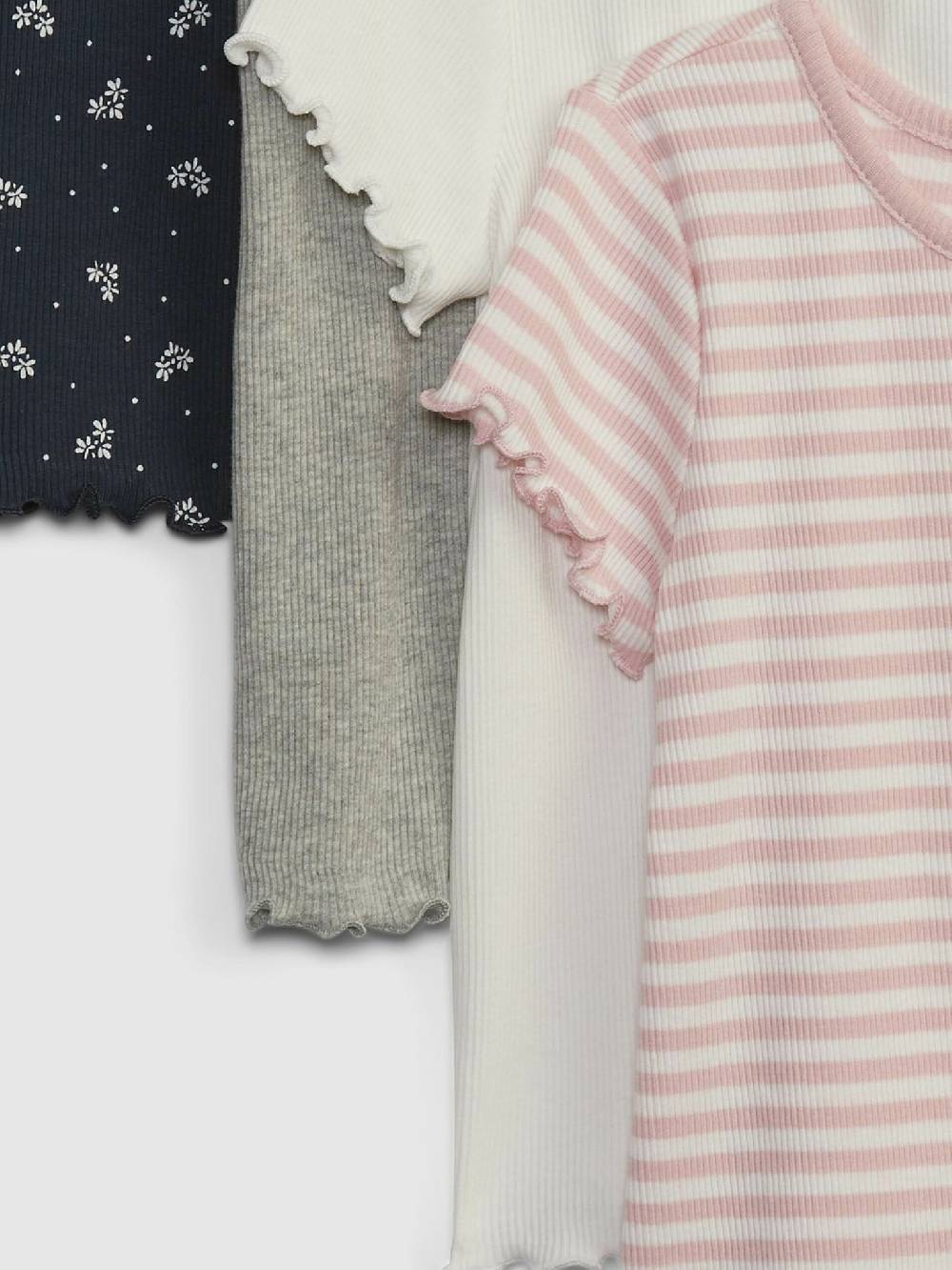 GAP Kids T-shirt 4 Pcs