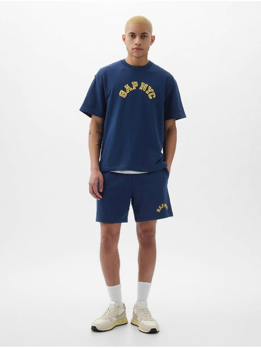 GAP T-Shirt