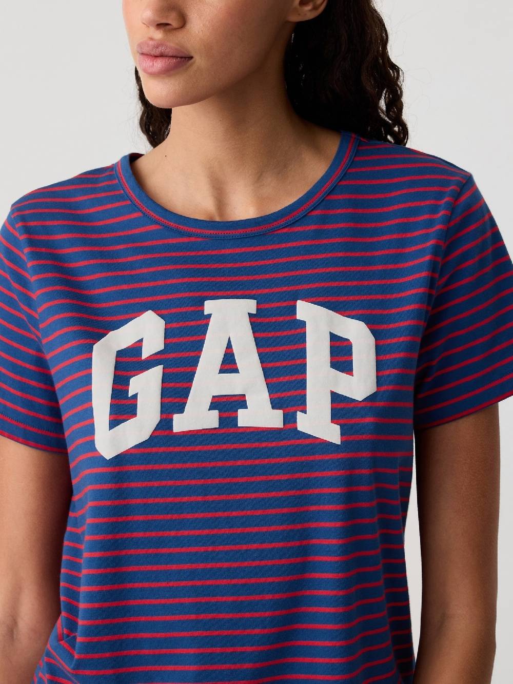 GAP T-Shirt