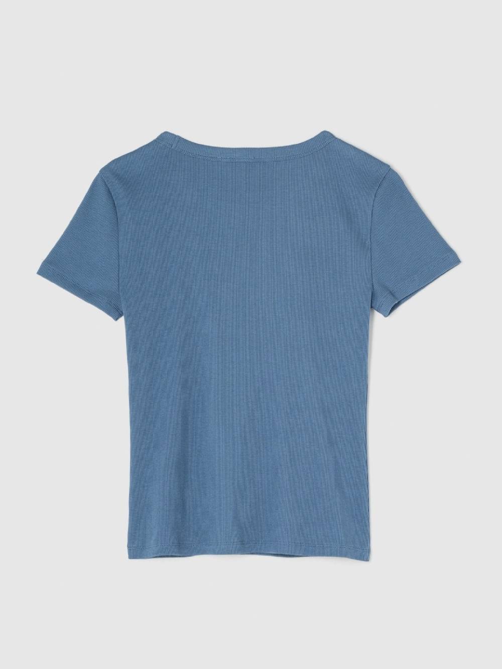 GAP T-Shirt