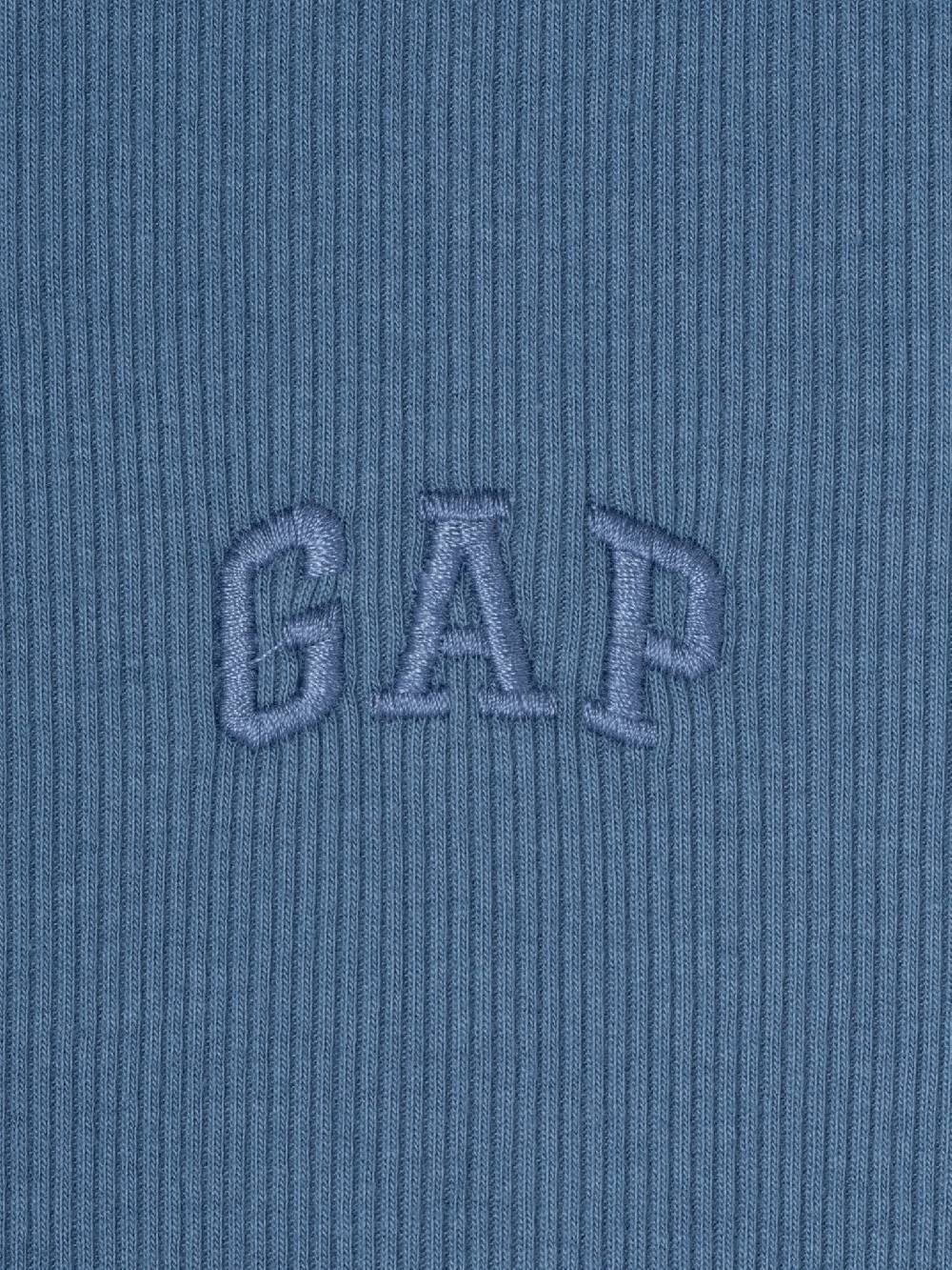 GAP T-Shirt