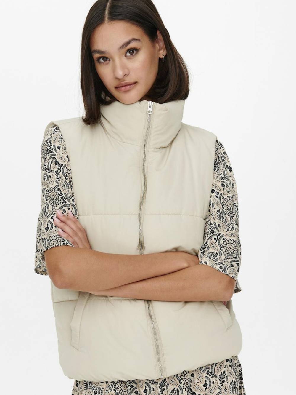 Jacqueline De Yong New Erica Weste
