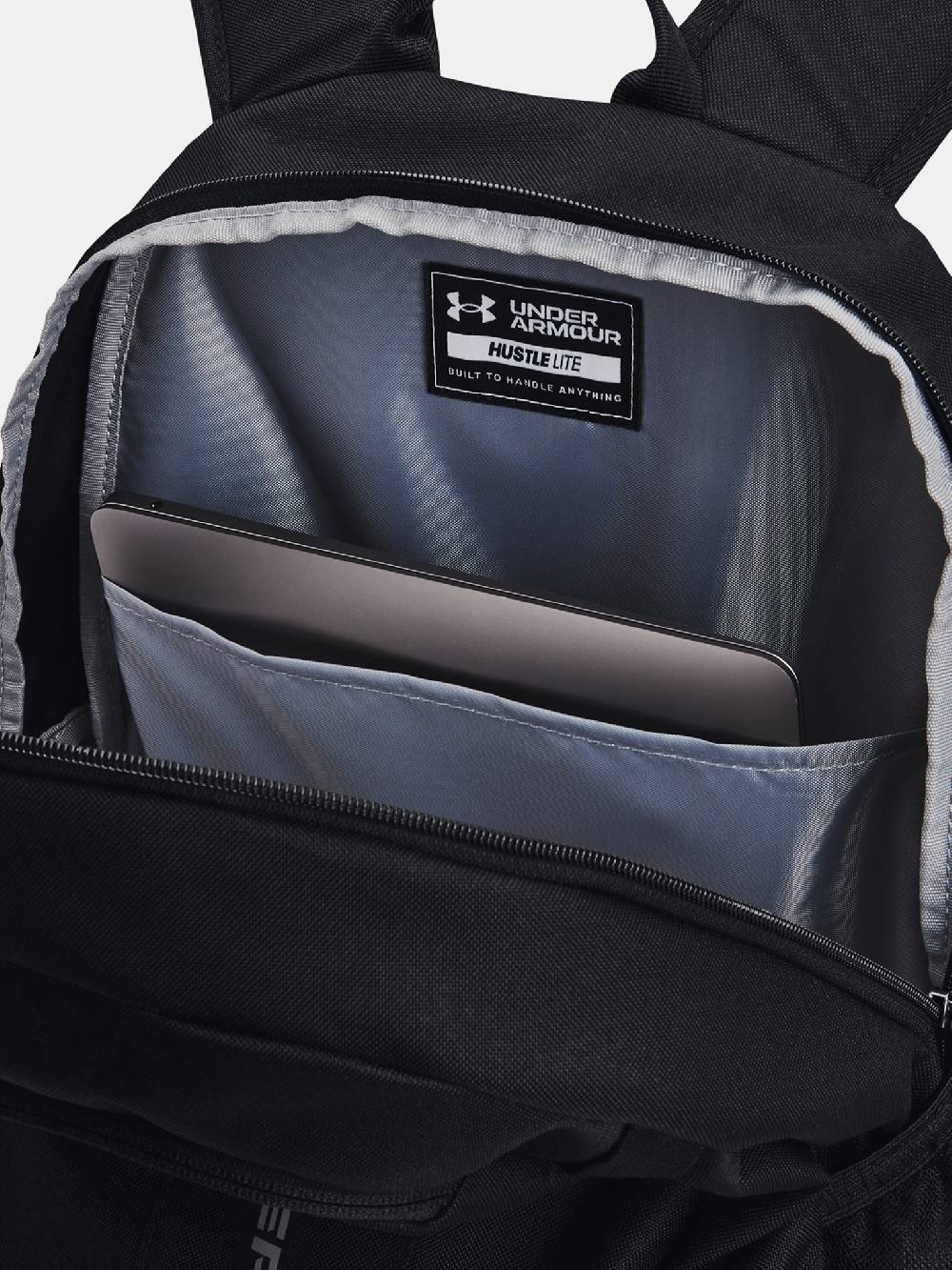Under Armour Hustle Lite Backpack - černá Rucksack
