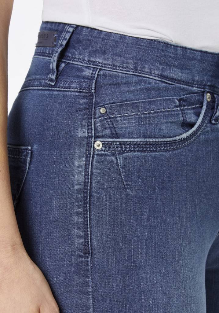 Paddocks PAT Capri ULTRA LIGHT Schmale Passform - Medium Blue Soft Using