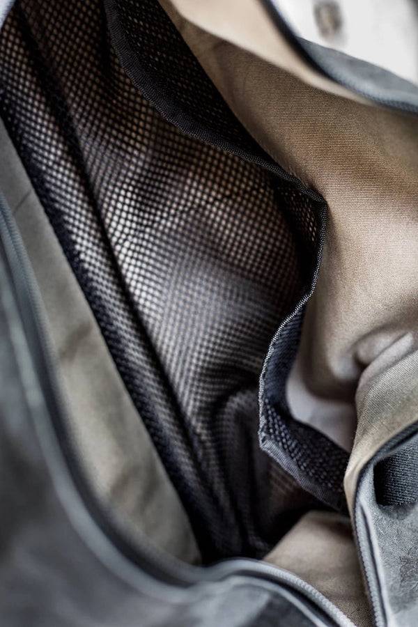 Papero PAPERO Reise.- Sporttasche PANTHER Multitalent Aus Papier ♻ Leicht, Robust Und Wasserfest